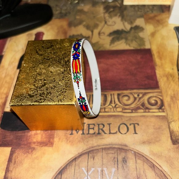 Mid-Century Marlene Enameled Bangle Bracelet - a vintage treasure - Picture 6 of 7